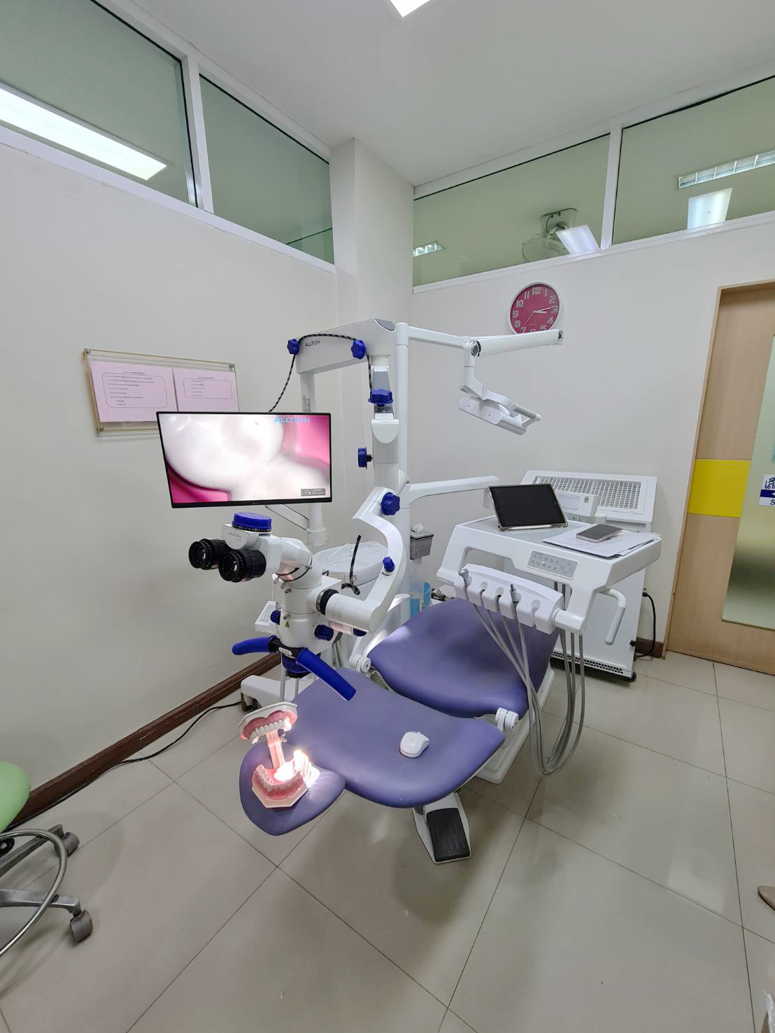 ALLTION AM-2000 Dental Microscope and ALL-CAM2 Full Function Camera Are Once Again Installed in a Clinic in Thailand!